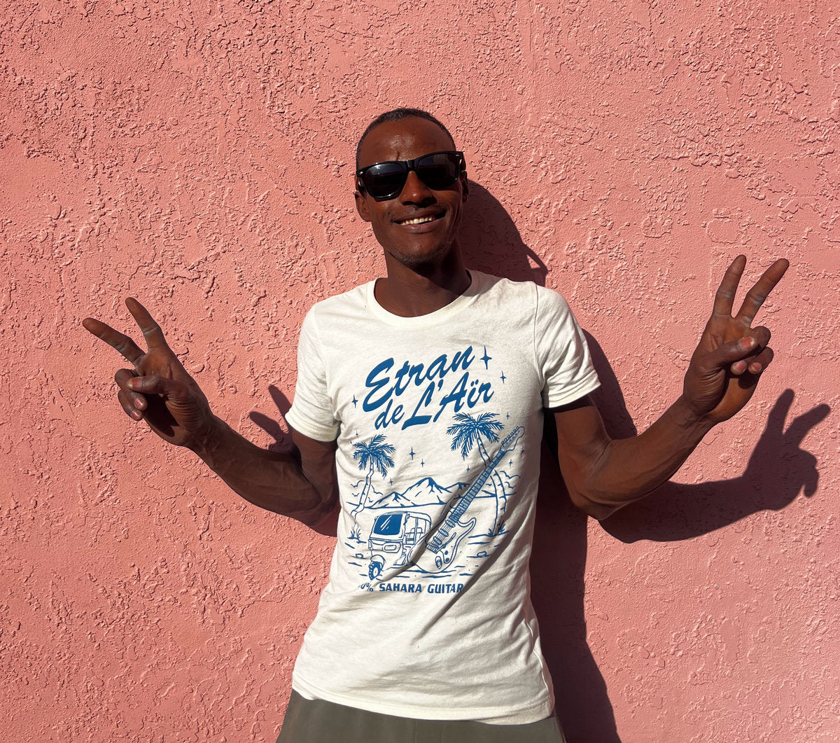 Etran de L'Aïr 100% Sahara Guitar T-Shirt